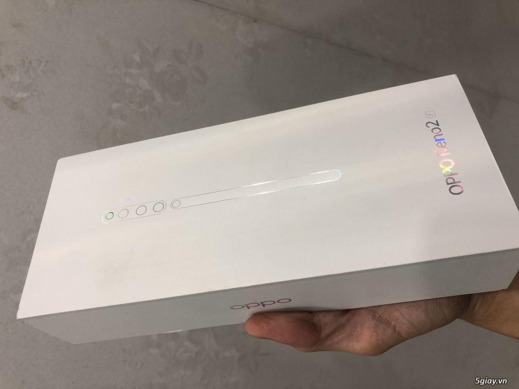 Cần bán: Oppo Reno 2F trắng mới 100%