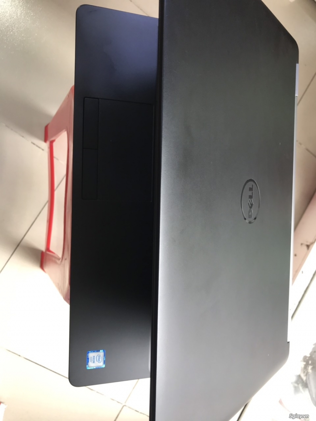 Dell Precision 3510 xeon like new