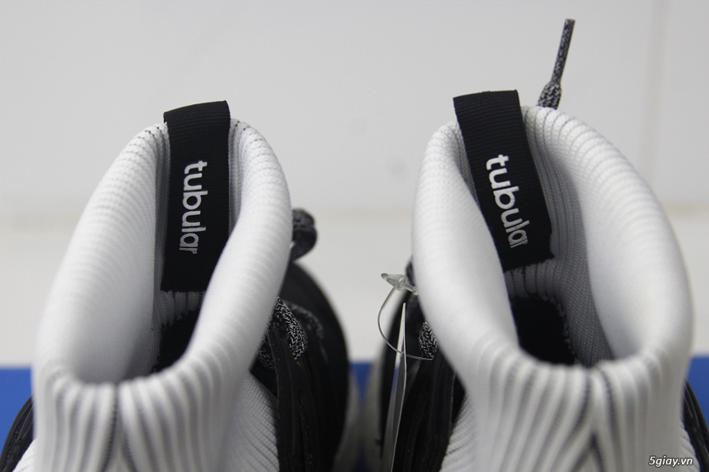 Thanh lý 2 đôi Adidas Chính Hãng shipped store US - Chạy bộ - Casual - 10