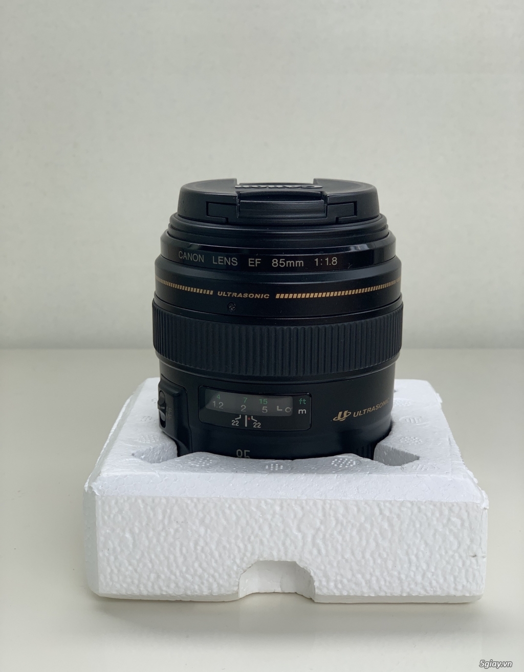 Canon lens 85f1.8 full box like new - 2