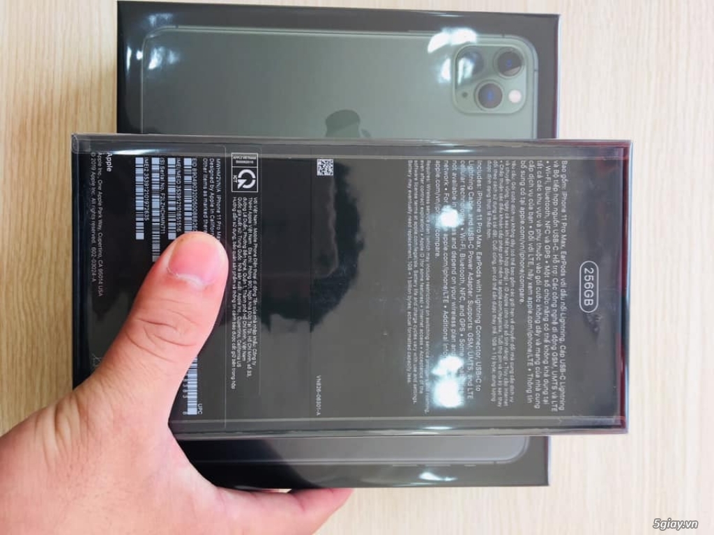 iPhone 11 Pro Max 256G VN/A FPT Shop New 100% - 4