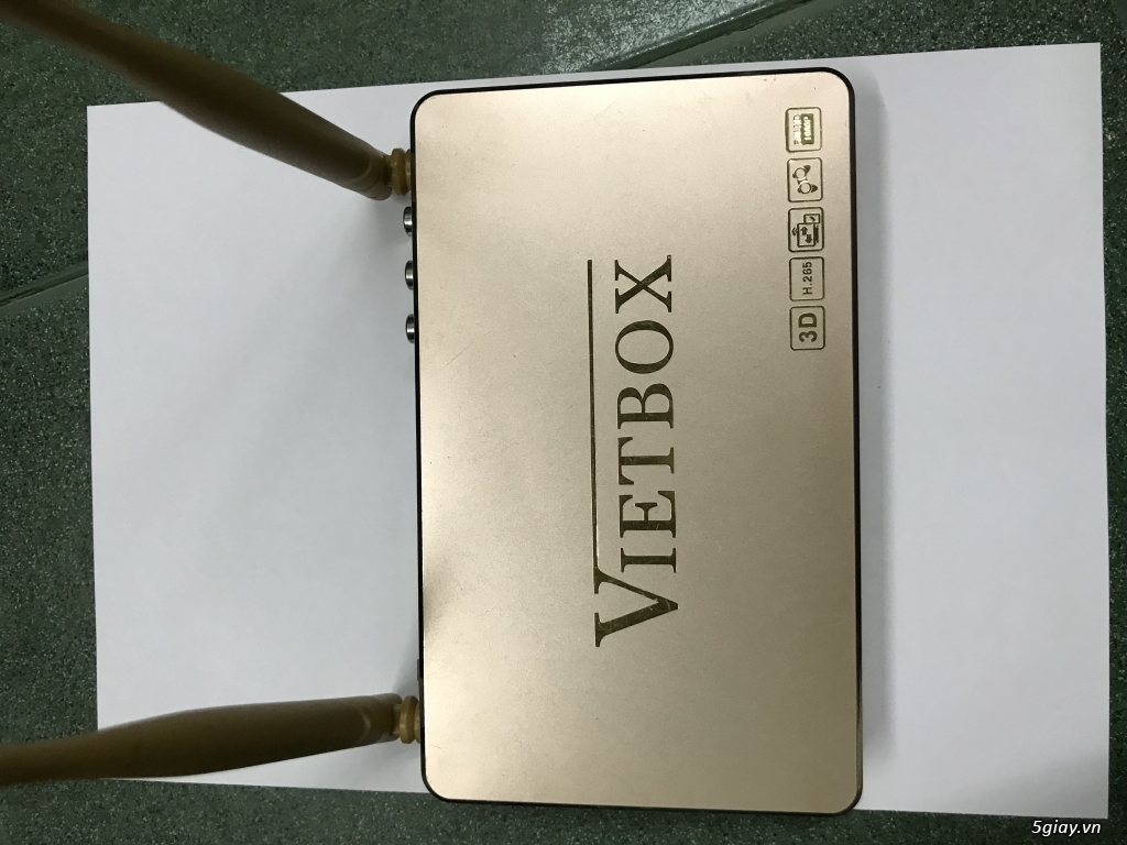 Android tivi box VIETBOX V9 RAM 2GB End: 23h00 ngày 14-11-2019 - 2