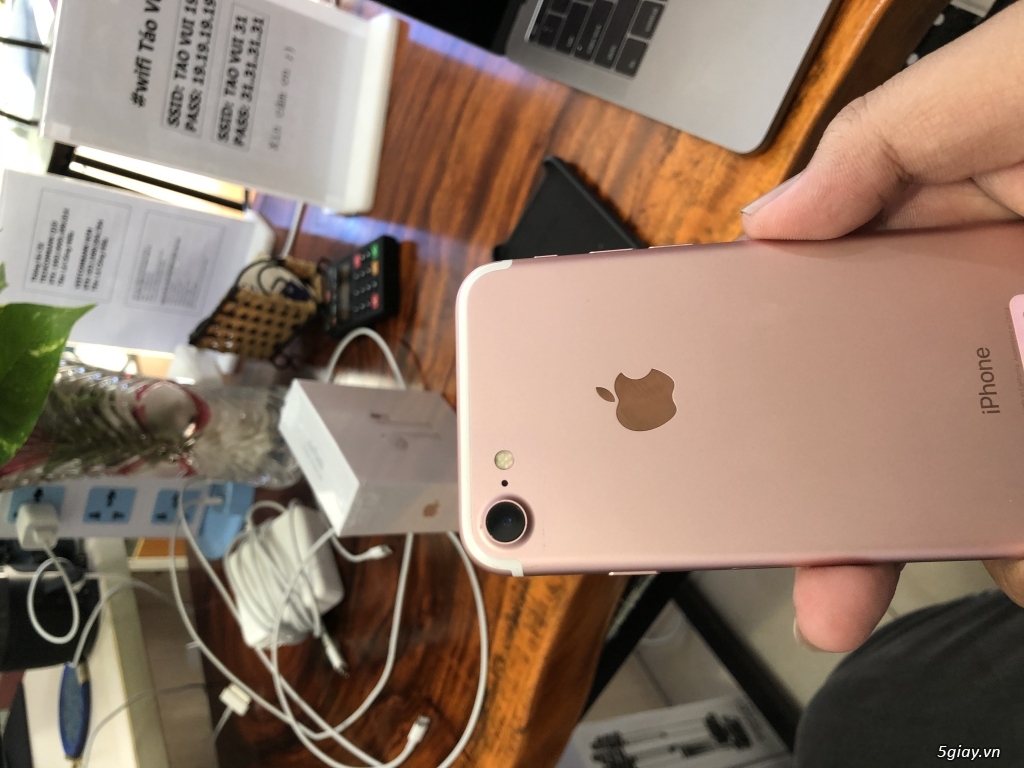 7 32gb rose gold zin all