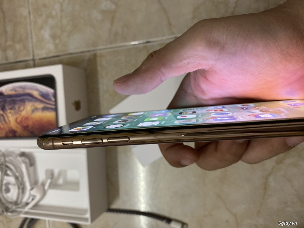 Bán iphone xs max 256 GB usa gold 99% - 1
