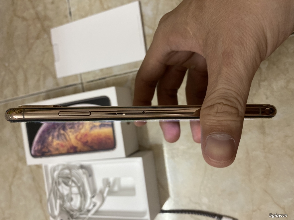 Bán iphone xs max 256 GB usa gold 99%