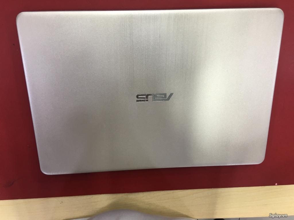 Bán Laptop Asus S510UQ- i5 TH7 R 8 SSD128+ HDD 1 T - 3