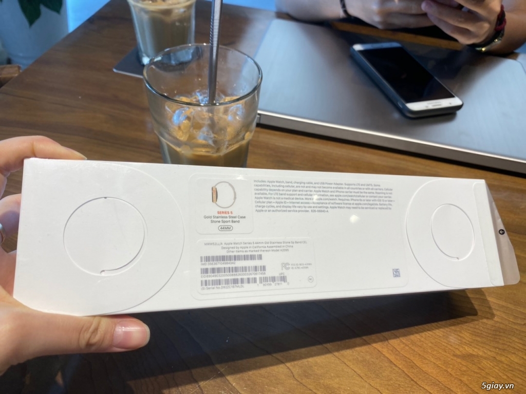 Apple watch S5 - 1