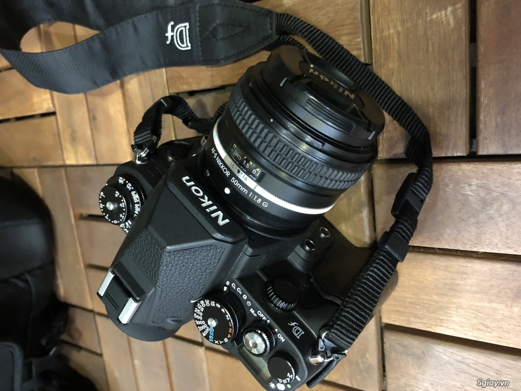 Nikon DF black + 50G special eddition - 7