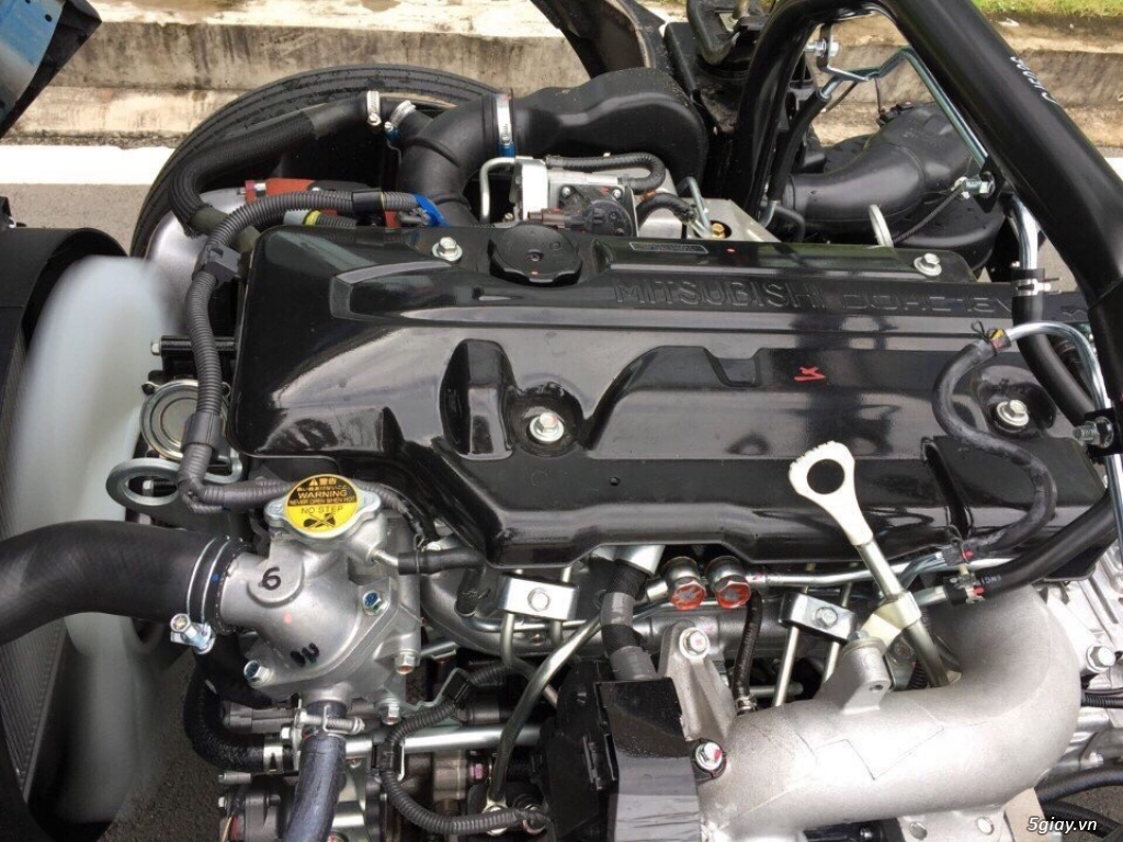 Xe tải Mitsubshi Fuso Fi tải trọng 8 Tấn thùng dài 7 mét Tặng 15tr/xe - 7