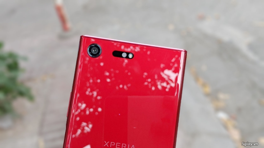 Điện thoại Sony Xperia XZ Premium - Likenew Qua sử dụng tặng sạc cáp - 3