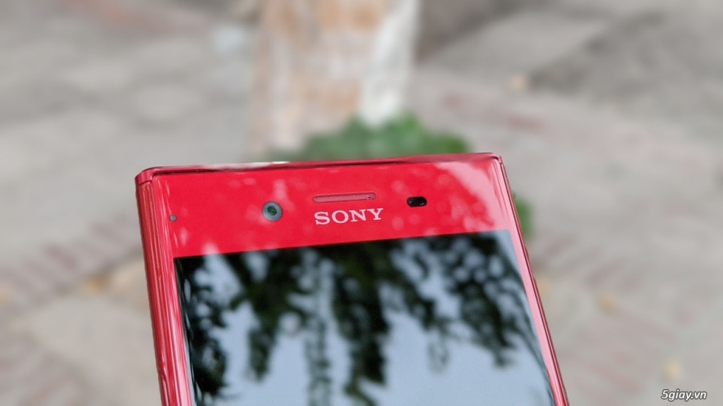 Điện thoại Sony Xperia XZ Premium - Likenew Qua sử dụng tặng sạc cáp - 2