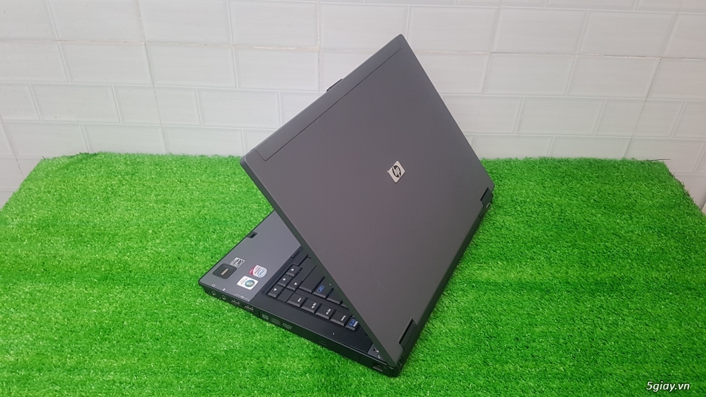 Laptop HP COMPAP 8510P T7700 , Ram 2g ,Ổ hdd 120g,card đồ họa-mới 97 % - 2