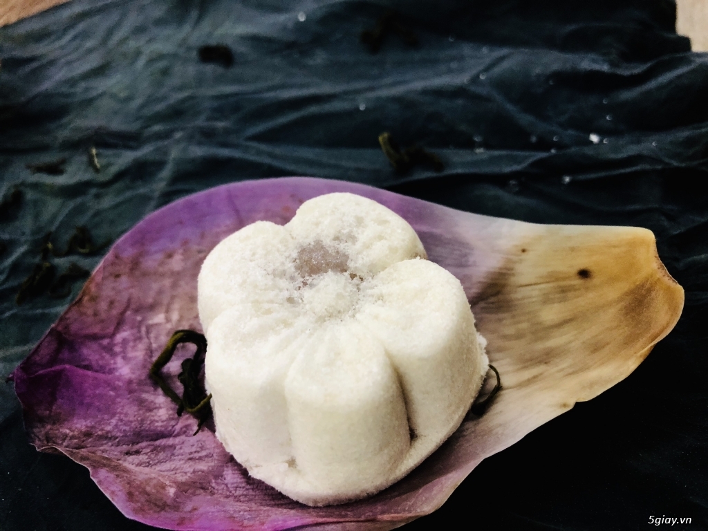 Bánh in nhân dừa non Món ngon Miền Tây