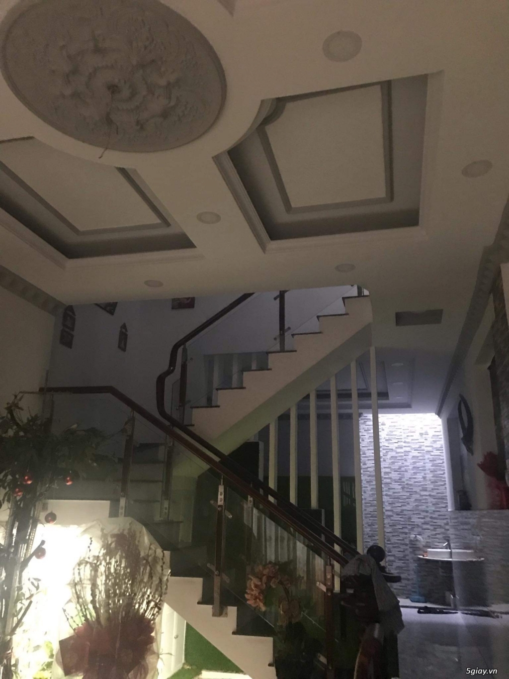 Cần bán nhà mới xây 1 Trệt 2 lầu. Đường số 2. Q.Bình tân