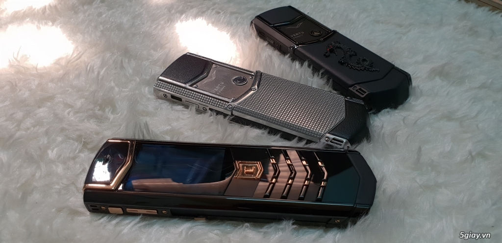 Bán vỏ Nokia 8800,6700,8600 tất cả các loại, linh kiện cần gì cũng có