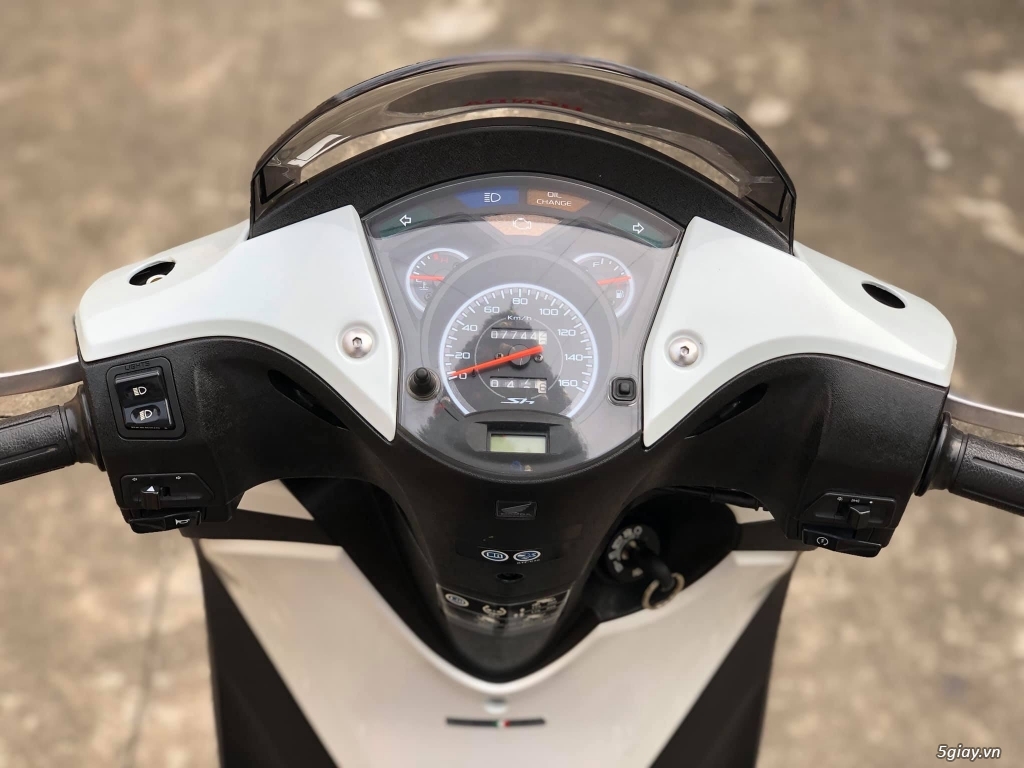 SH150 Nhập Ý, Trắng sporty zin SM 110 Date 2012 - 30