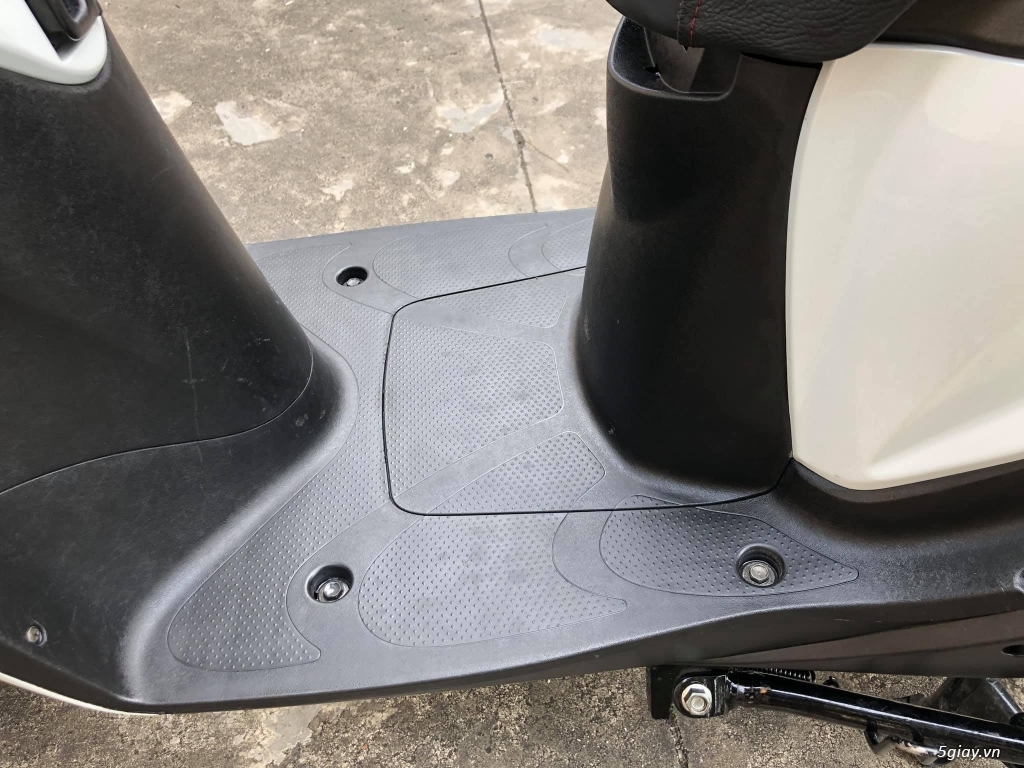 SH150 Nhập Ý, Trắng sporty zin SM 110 Date 2012 - 10