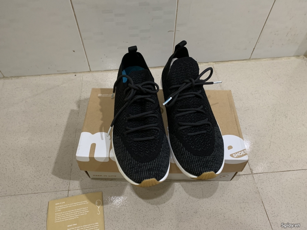 Bán lại giày native như mới 99%