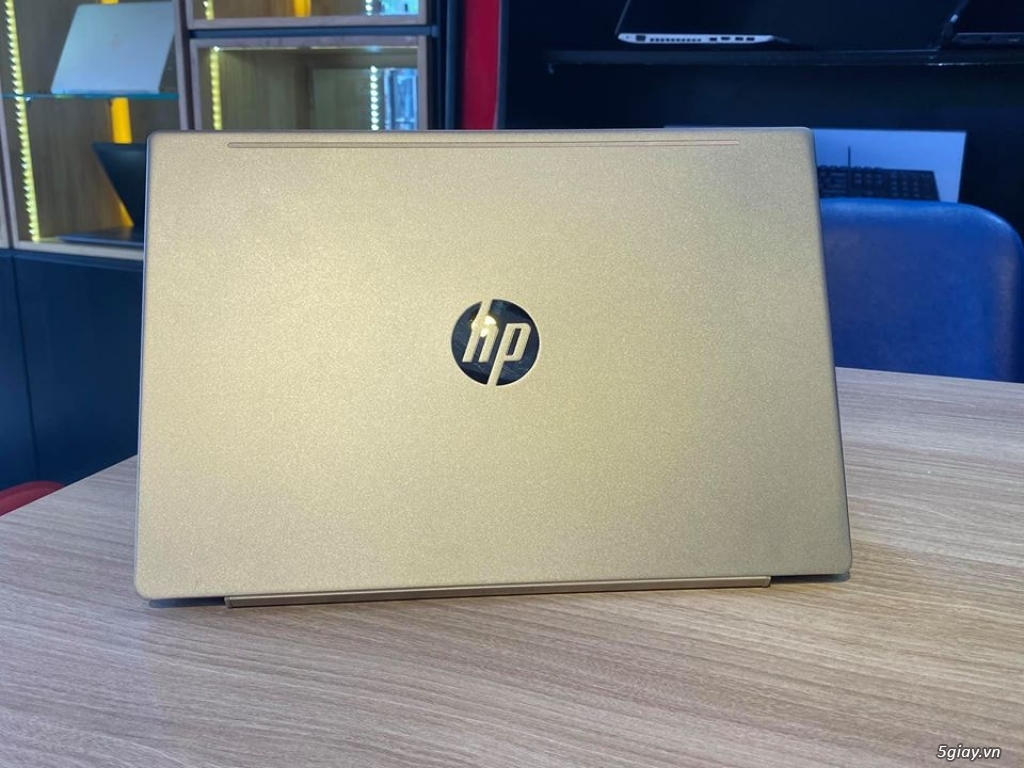 Laptop HP Pavilion 14-CE2100TX 99% vỏ nhôm còn BH 06/2020