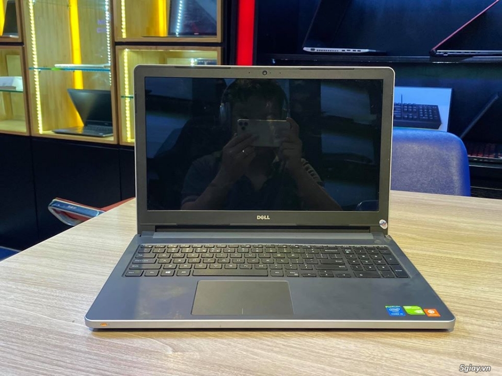 Laptop Dell inspiron 5558 Zin đẹp 98% Màu Bạc