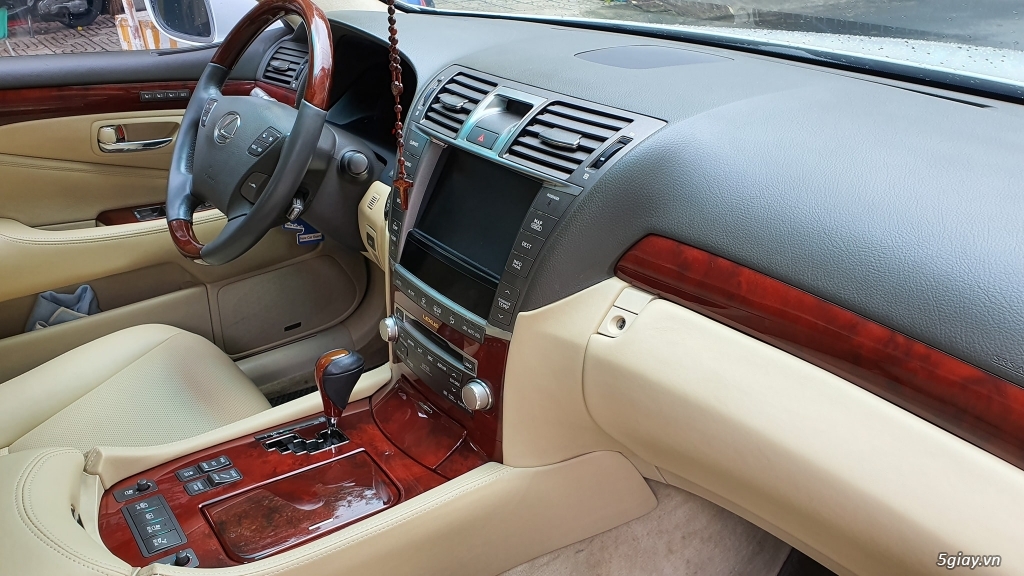 Cần bán Lexus LS460L sx 2010 bản full 5 ghế có 2 ghế matxa... - 1
