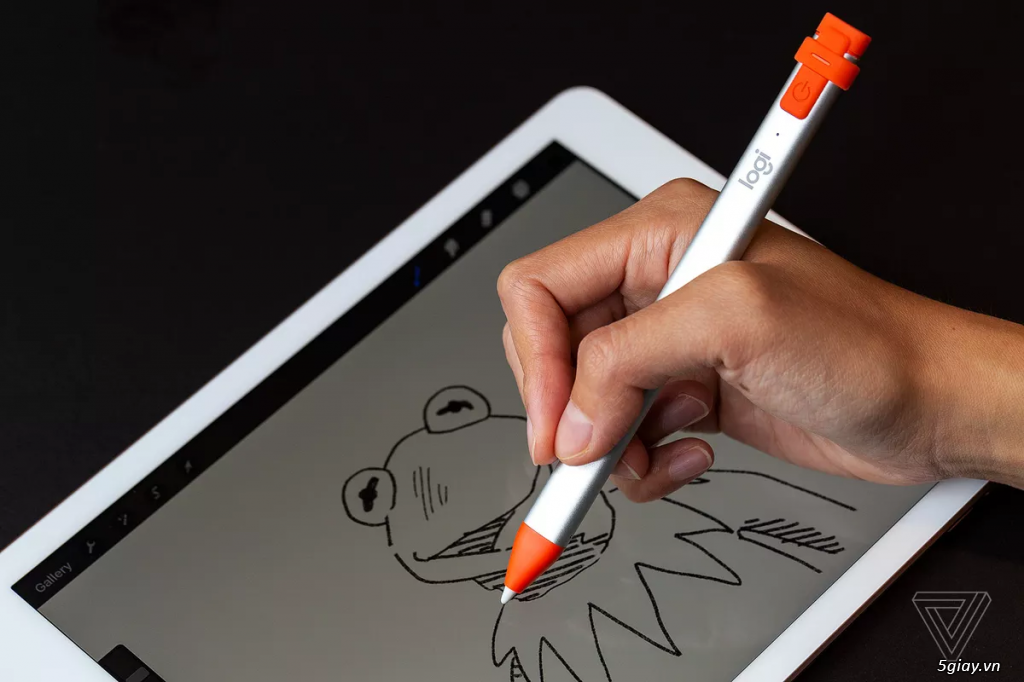 iPad gen 6 + Logitech Crayon Pen giá quá tốt