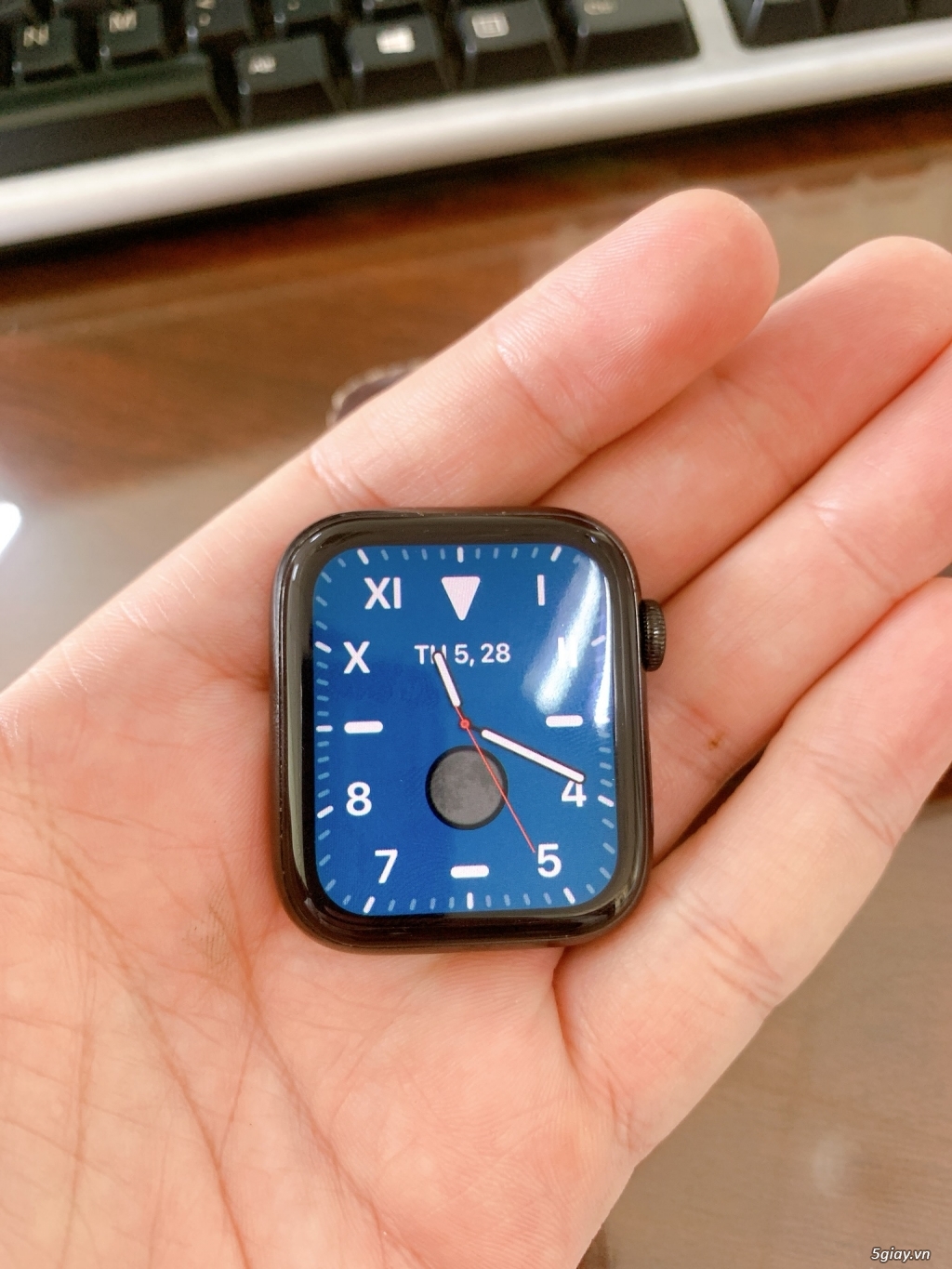 Cần bán Applewatch sr4 44 LTE thép