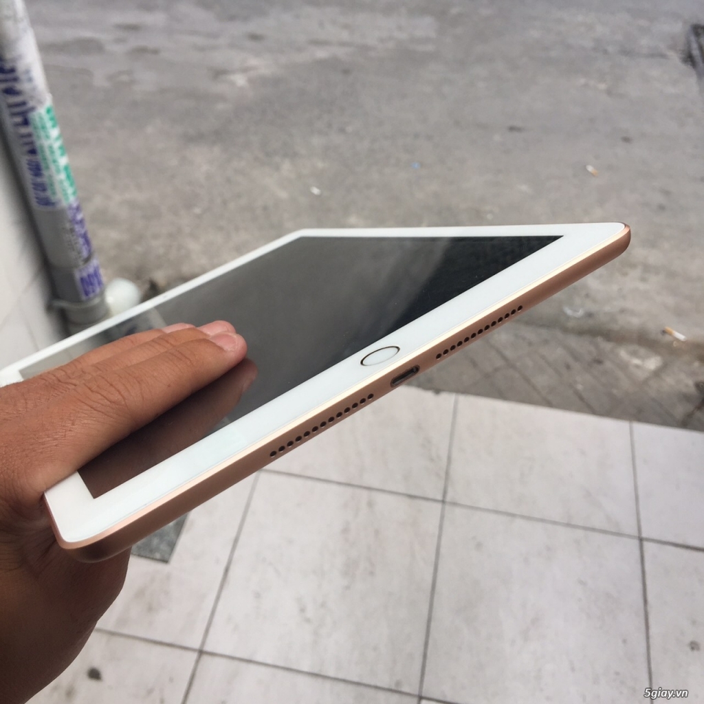 ipad gen 6 Gold 32gb wifi fullbox đẹp lung linh còn bh tgdđ T5/2020 - 5