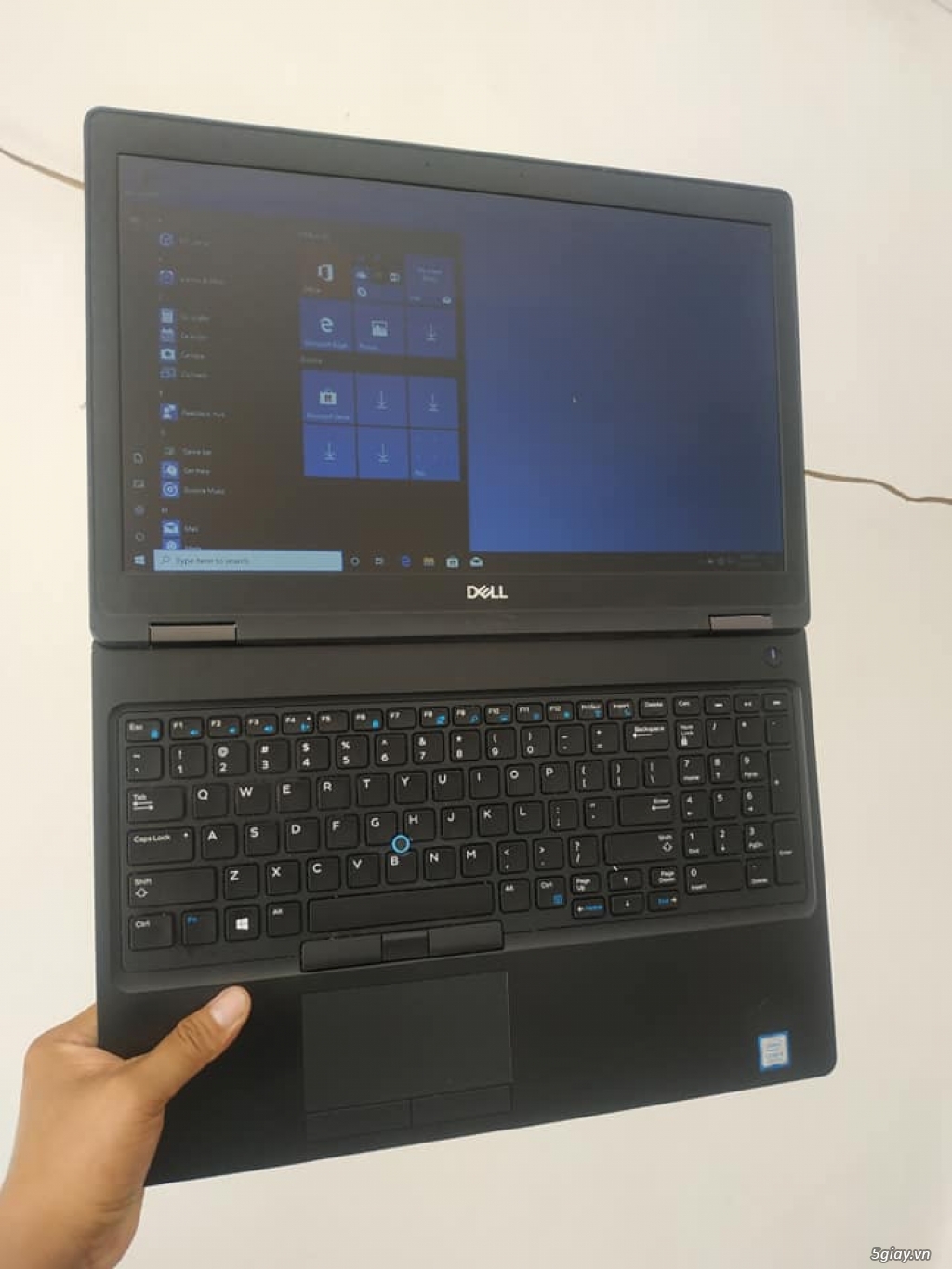 Laptop Dell Latitude 5590 - Intel Core I5 - 1