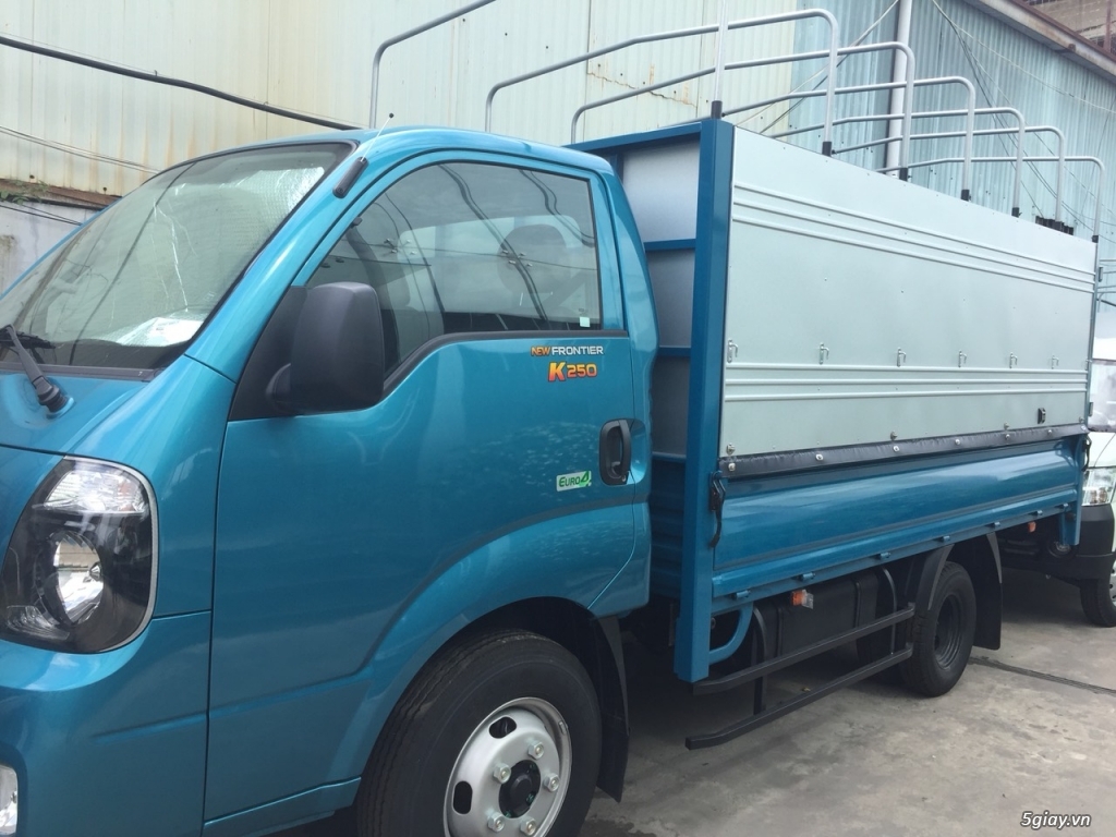 Bán xe tải Kia K250 Mui bạt 2,5 tấn New 2019 xanh lam - 5