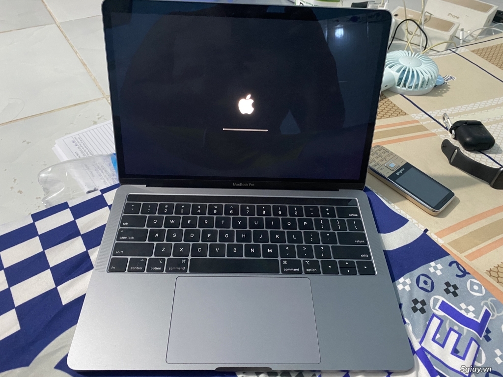 Cần bán macbook pro 13 inch I5 256Gb/ram8G 2018 FULLBOX mới mua 1 tuần - 2