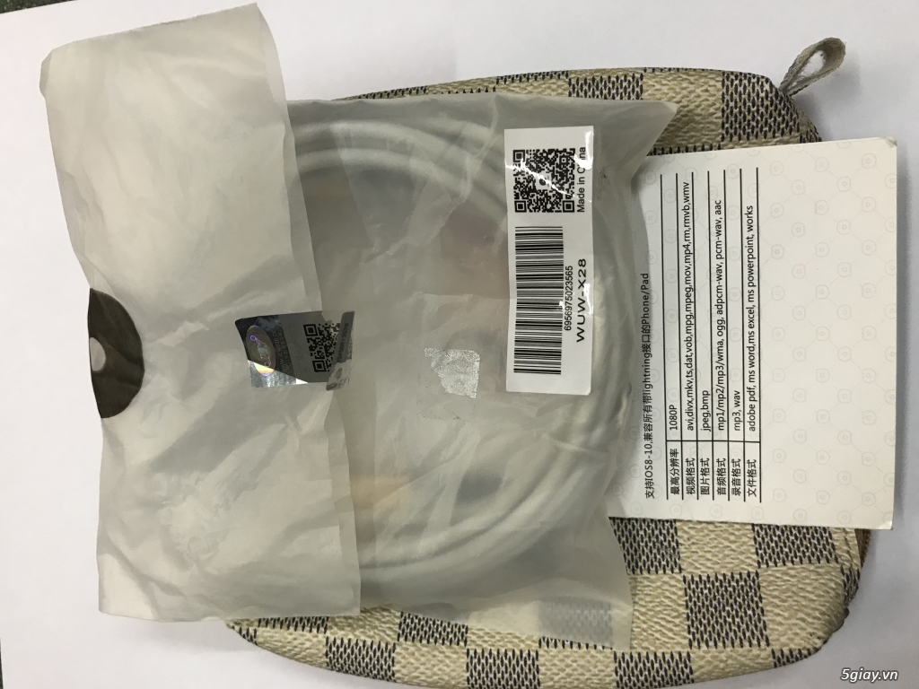 Thiết bị trình chiếu màn hình trực tiếp từ iphone WUW X28 cao cấp End: 23h00 ngày 02-11-2019 - 1