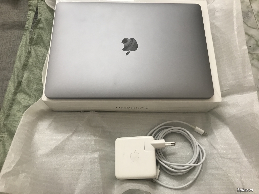 Cần bán: MBP 13” touchbar 256GB ssd 8gb ram fullbox - 2