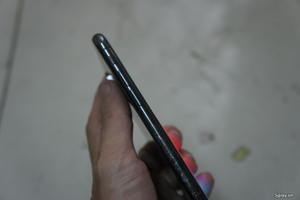 iPhone X 256GB Đen mới 98% zin áp suất