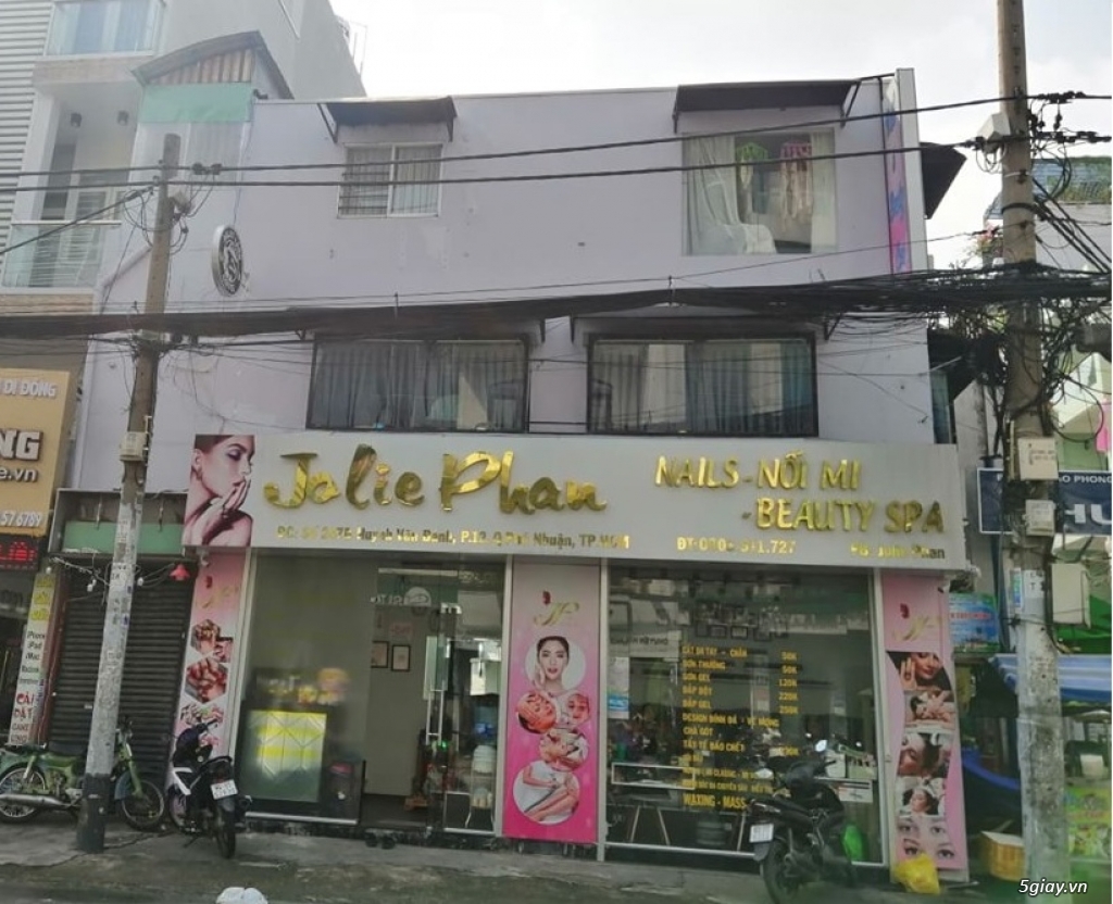 Nhà 2 MT số 247B đường Huỳnh Văn Bánh p.12 Q.PN - 1
