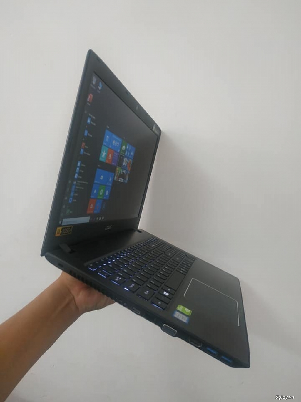 Laptop Acer Aspire E5-576G / Intel Core I7 - 1
