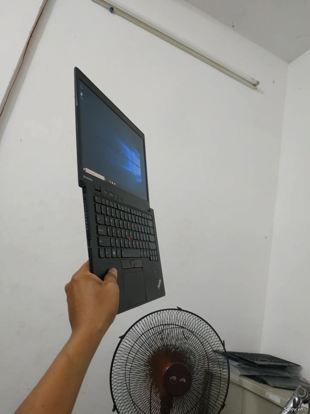 Bán Laptop Lenovo X1 carbon / Siêu mỏng / Siêu rẻ - 1