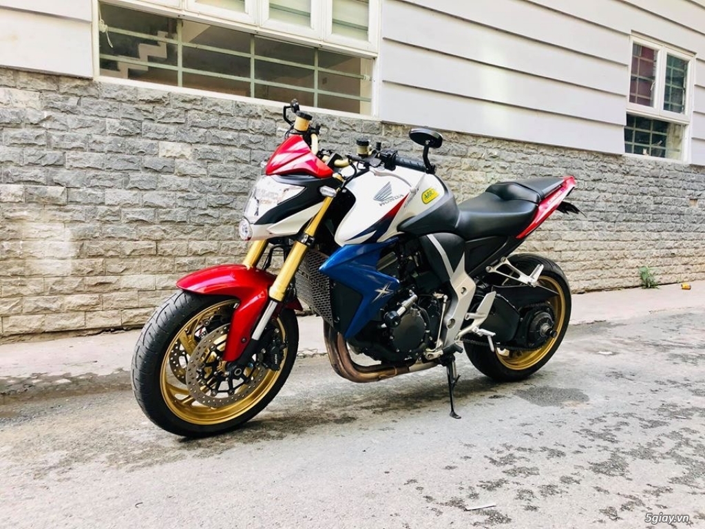 Honda CB1000r HRC