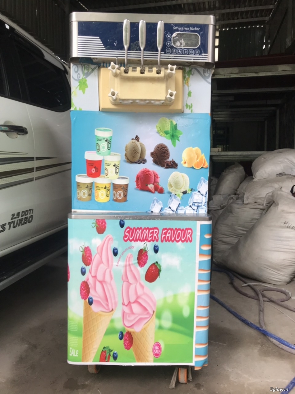 Thanh lý máy làm kem tươi