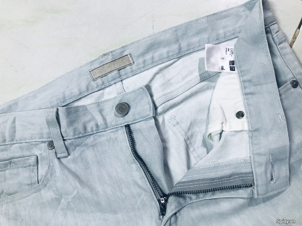 Quần jeans UNIQLO xanh nhạt . End time 23h(11/12/2019) - 2