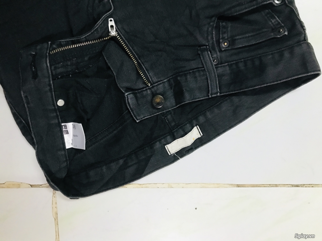 Quần jeans UNIQLO đen . End nhanh 23h(17/12/2019) - 2