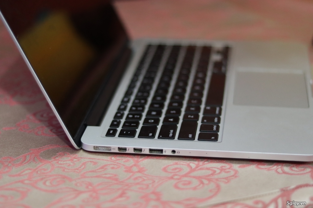 Bán macbook pro 2015 MF839 máy đẹp hoạt động ổn đinh giá dễ chiệu - 3