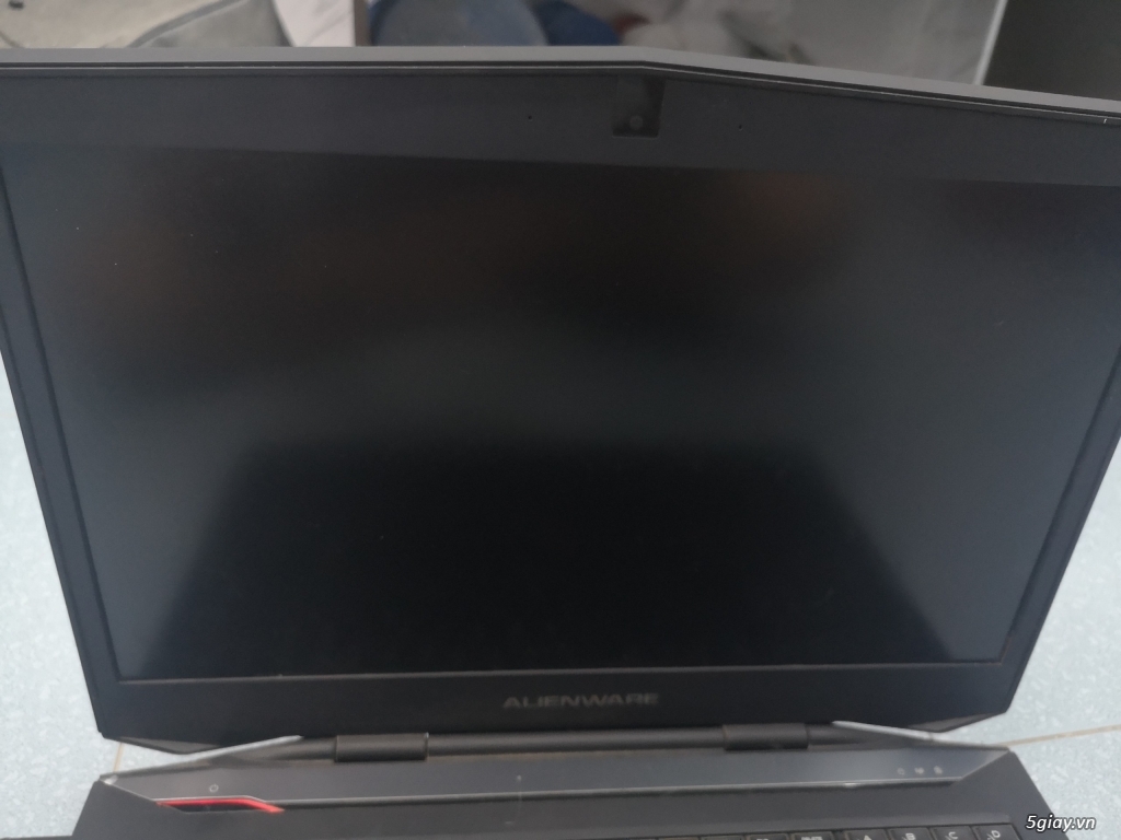 Cần bán: Laptop Dell Alienware 17 - 9