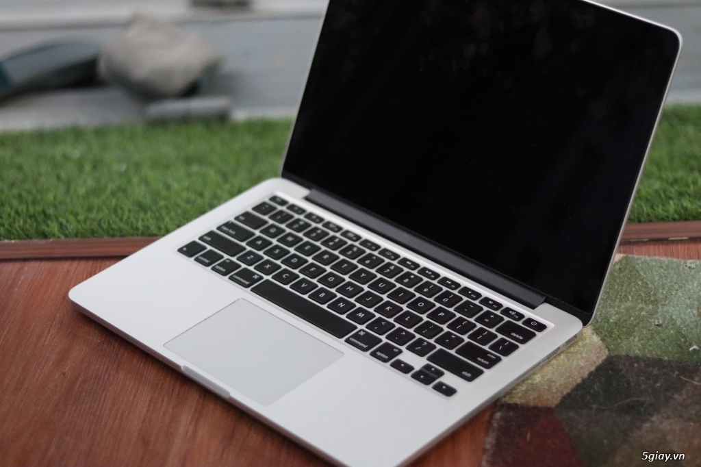 Bán macbook pro 2015 MF839 máy đẹp hoạt động ổn đinh giá dễ chiệu - 4