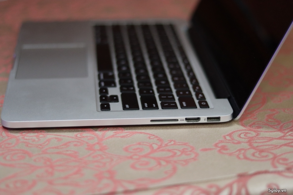 Bán macbook pro 2015 MF839 máy đẹp hoạt động ổn đinh giá dễ chiệu - 2