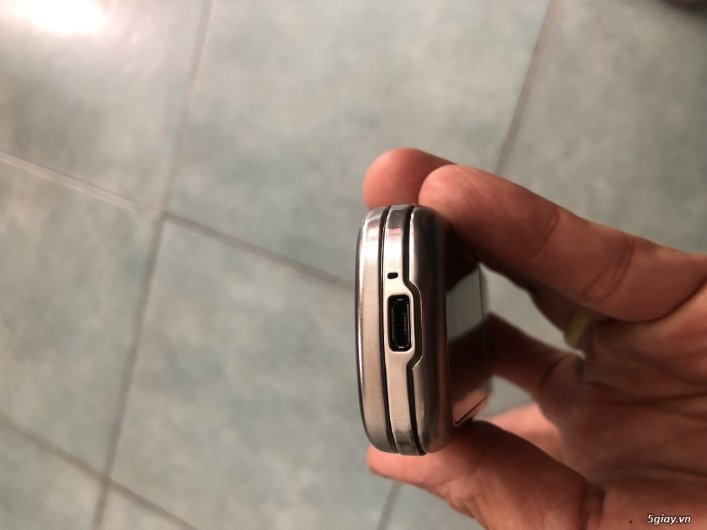 bán nokia 8800 carbon nguyên zin chính hãng 4gb - 4