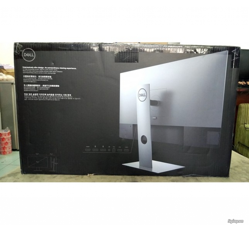 Màn hình máy tính Dell Ultrasharp U2719D - 27 inch, 2K (2560x1440) - 2