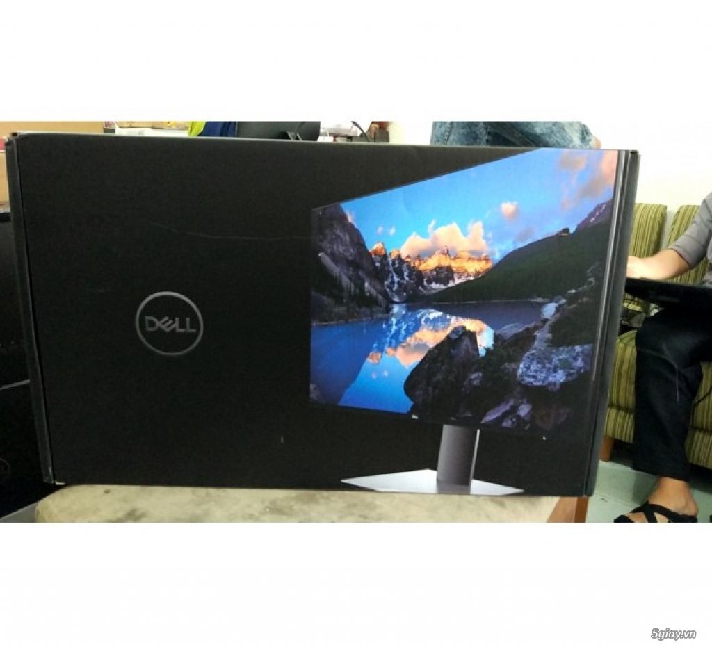 Màn hình máy tính Dell Ultrasharp U2719D - 27 inch, 2K (2560x1440) - 5
