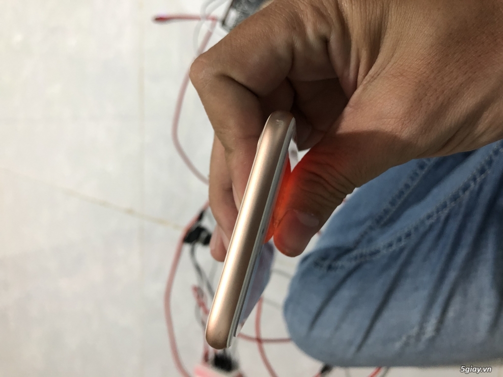 Bán IPhone 8 - 64gb - 2