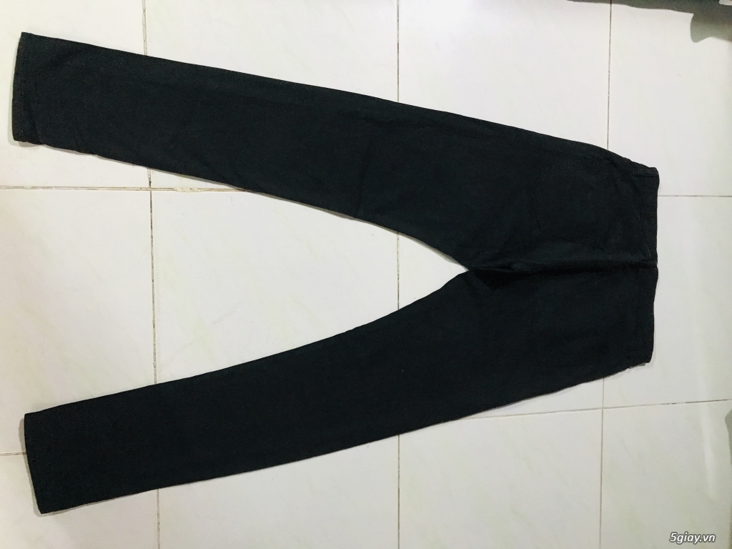 Quần Kaki UNIQLO đen tím than . End time nhanh 23h(13/12/2019)